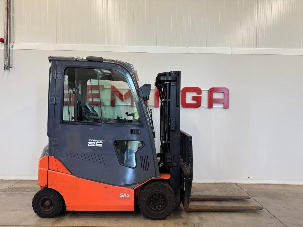 Toyota 10938 8FBMKT25 - رافعة شوكية كهربائية: صورة 2 Toyota 10938 8FBMKT25 - رافعة شوكية كهربائية: صورة 2