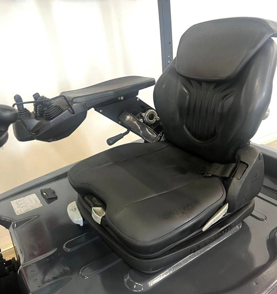 Toyota 10941 8FBE18T - رافعة شوكية كهربائية: صورة 4 Toyota 10941 8FBE18T - رافعة شوكية كهربائية: صورة 4