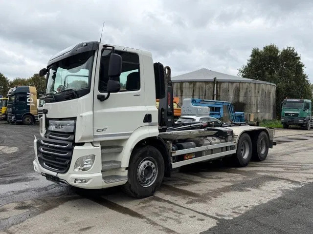 DAF CF 480 HAAKARM/ROLL-OFF TIPPER - شاحنة ذات خطاف: صورة 1 DAF CF 480 HAAKARM/ROLL-OFF TIPPER - شاحنة ذات خطاف: صورة 1