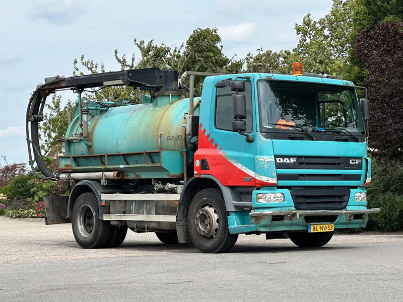 DAF CF 75.250 WITH RAVO KZ7082/150 VACUUM / CHANNEL CLEANER - شاحنة الشفط: صورة 1 DAF CF 75.250 WITH RAVO KZ7082/150 VACUUM / CHANNEL CLEANER - شاحنة الشفط: صورة 1