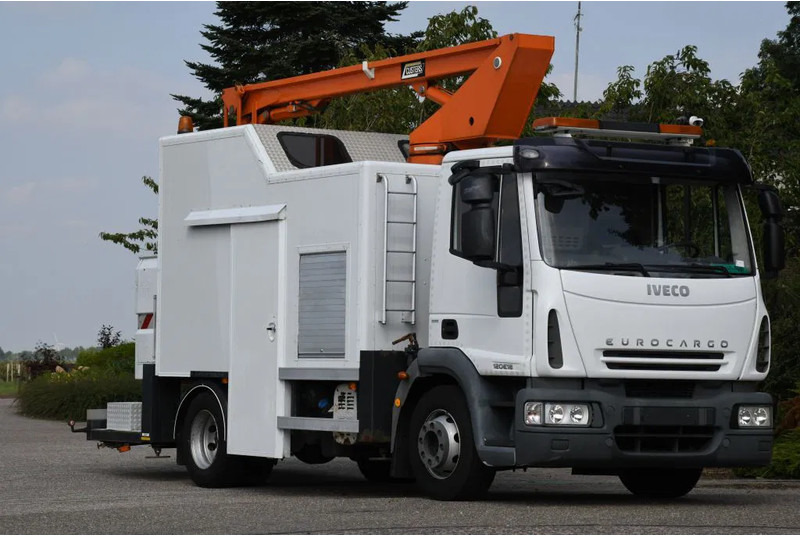 Iveco EuroCargo 120 E18!! ARBEITSBUHNE/SKYWORKER/HOOGWERKER!!EURO5!! CUSTERS!! - شاحنة: صورة 2 Iveco EuroCargo 120 E18!! ARBEITSBUHNE/SKYWORKER/HOOGWERKER!!EURO5!! CUSTERS!! - شاحنة: صورة 2