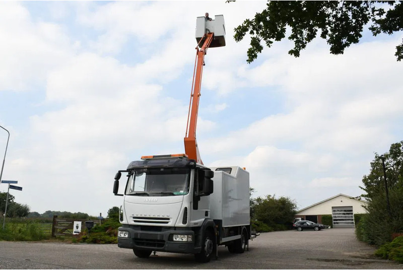 Iveco EuroCargo 120 E18!! ARBEITSBUHNE/SKYWORKER/HOOGWERKER!!EURO5!! CUSTERS!! - شاحنة: صورة 3 Iveco EuroCargo 120 E18!! ARBEITSBUHNE/SKYWORKER/HOOGWERKER!!EURO5!! CUSTERS!! - شاحنة: صورة 3
