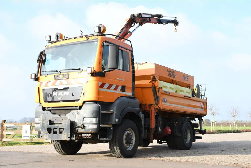 MAN TGS 18.320 4x4!! KRAN/!!!WINTERDIENST/DREISEITENKIPPER!!KOMMUNAL/KLIMA!! - شاحنة قلاب, شاحنة كرين: صورة 3 MAN TGS 18.320 4x4!! KRAN/!!!WINTERDIENST/DREISEITENKIPPER!!KOMMUNAL/KLIMA!! - شاحنة قلاب, شاحنة كرين: صورة 3