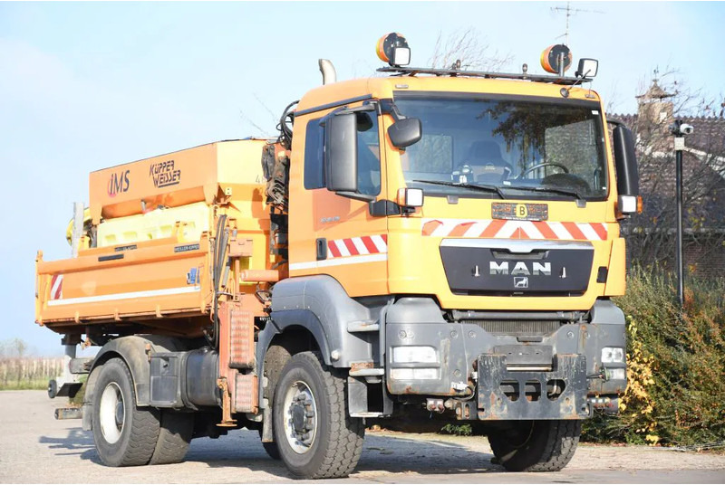 MAN TGS 18.320 4x4!! KRAN/!!!WINTERDIENST/DREISEITENKIPPER!!KOMMUNAL/KLIMA!! - شاحنة قلاب, شاحنة كرين: صورة 2 MAN TGS 18.320 4x4!! KRAN/!!!WINTERDIENST/DREISEITENKIPPER!!KOMMUNAL/KLIMA!! - شاحنة قلاب, شاحنة كرين: صورة 2