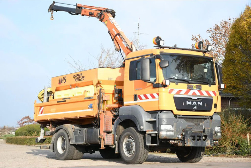 MAN TGS 18.320 4x4!! KRAN/!!!WINTERDIENST/DREISEITENKIPPER!!KOMMUNAL/KLIMA!! - شاحنة قلاب, شاحنة كرين: صورة 1 MAN TGS 18.320 4x4!! KRAN/!!!WINTERDIENST/DREISEITENKIPPER!!KOMMUNAL/KLIMA!! - شاحنة قلاب, شاحنة كرين: صورة 1