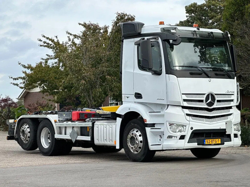 Mercedes-Benz Antos 2545!!EUR6 HAAK/ABROLLKIPPER!!KNICKARM!! - شاحنة ذات خطاف: صورة 2 Mercedes-Benz Antos 2545!!EUR6 HAAK/ABROLLKIPPER!!KNICKARM!! - شاحنة ذات خطاف: صورة 2