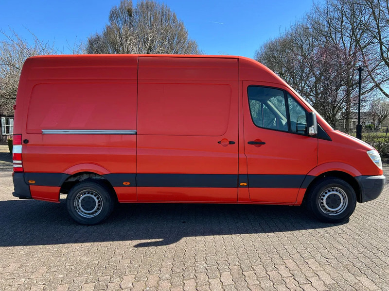 Mercedes-Benz Sprinter 211 211 CDI L2H2 366 DC - فان المدمجة: صورة 5 Mercedes-Benz Sprinter 211 211 CDI L2H2 366 DC - فان المدمجة: صورة 5