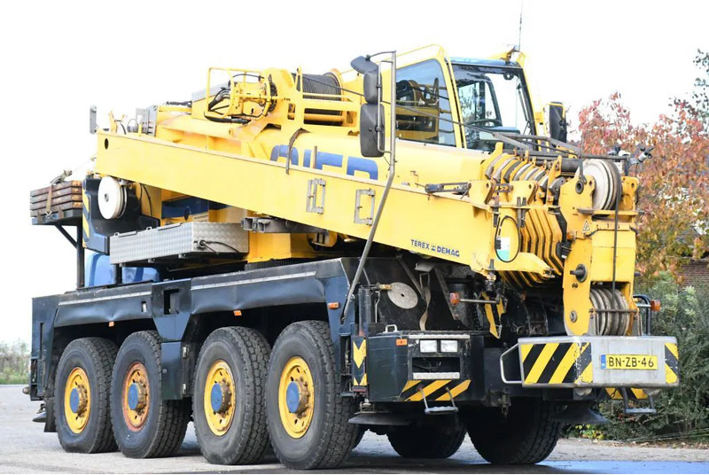 Terex-Demag AC60 CITY CLASS! Double cab!!8X8!! - رافعة لجميع التضاريس: صورة 1 Terex-Demag AC60 CITY CLASS! Double cab!!8X8!! - رافعة لجميع التضاريس: صورة 1