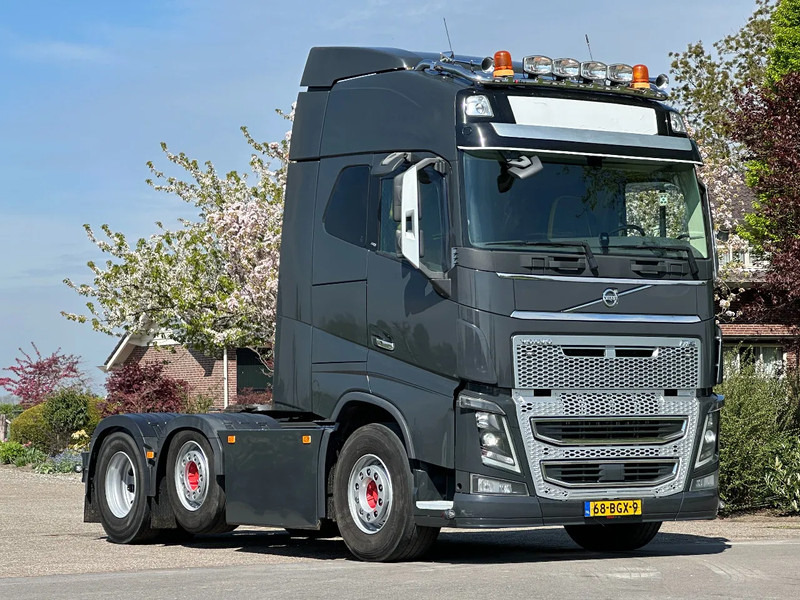 Volvo FH 16 750!!6x2!!ONLY 318TKM!! - وحدة جر: صورة 1 Volvo FH 16 750!!6x2!!ONLY 318TKM!! - وحدة جر: صورة 1