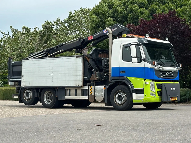 Volvo FM 330 186dkm! !!6X2!!Kraan/KIPPER!!RADIO REMOTE! EX-GEMEENTE/KOMMUNAL! - شاحنة قلاب, شاحنة كرين: صورة 2 Volvo FM 330 186dkm! !!6X2!!Kraan/KIPPER!!RADIO REMOTE! EX-GEMEENTE/KOMMUNAL! - شاحنة قلاب, شاحنة كرين: صورة 2