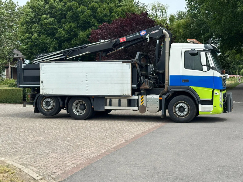 Volvo FM 330 186dkm! !!6X2!!Kraan/KIPPER!!RADIO REMOTE! EX-GEMEENTE/KOMMUNAL! - شاحنة قلاب, شاحنة كرين: صورة 5 Volvo FM 330 186dkm! !!6X2!!Kraan/KIPPER!!RADIO REMOTE! EX-GEMEENTE/KOMMUNAL! - شاحنة قلاب, شاحنة كرين: صورة 5
