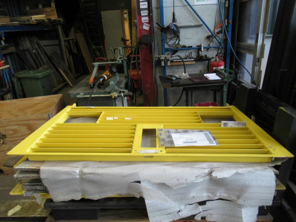 Bomag 57300801 - - باب و قطع الغيار - آلات البناء: صورة 1 Bomag 57300801 - - باب و قطع الغيار - آلات البناء: صورة 1