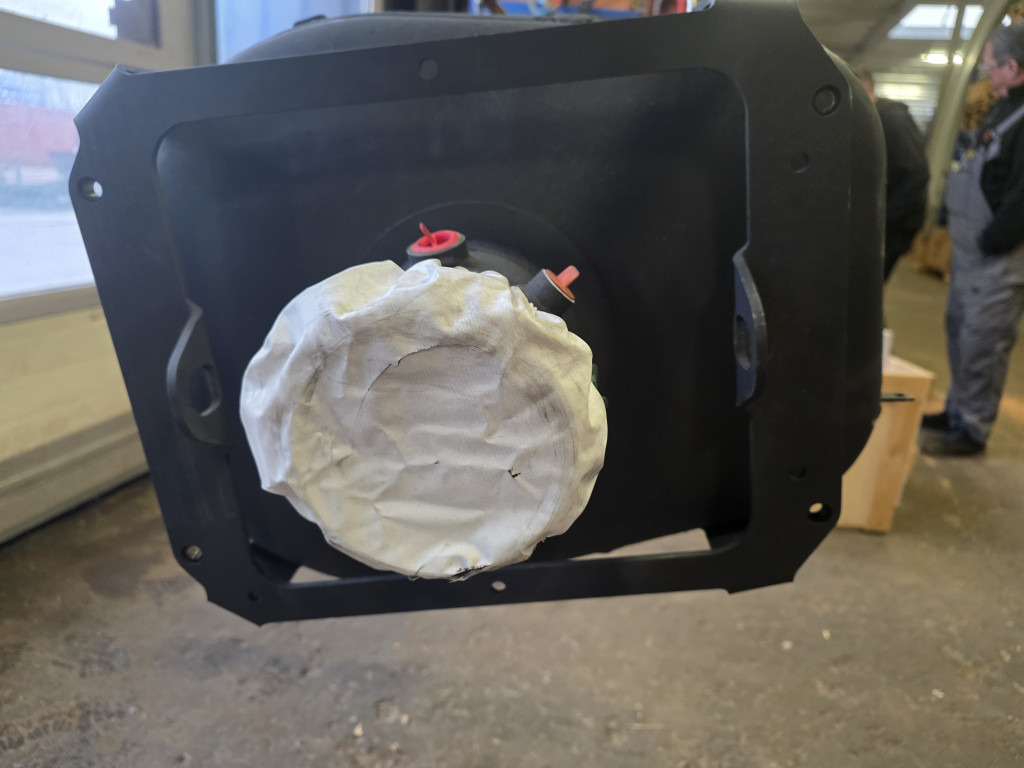 CNH 5801740620 - كاتم الصوت - آلات البناء: صورة 4 CNH 5801740620 - كاتم الصوت - آلات البناء: صورة 4