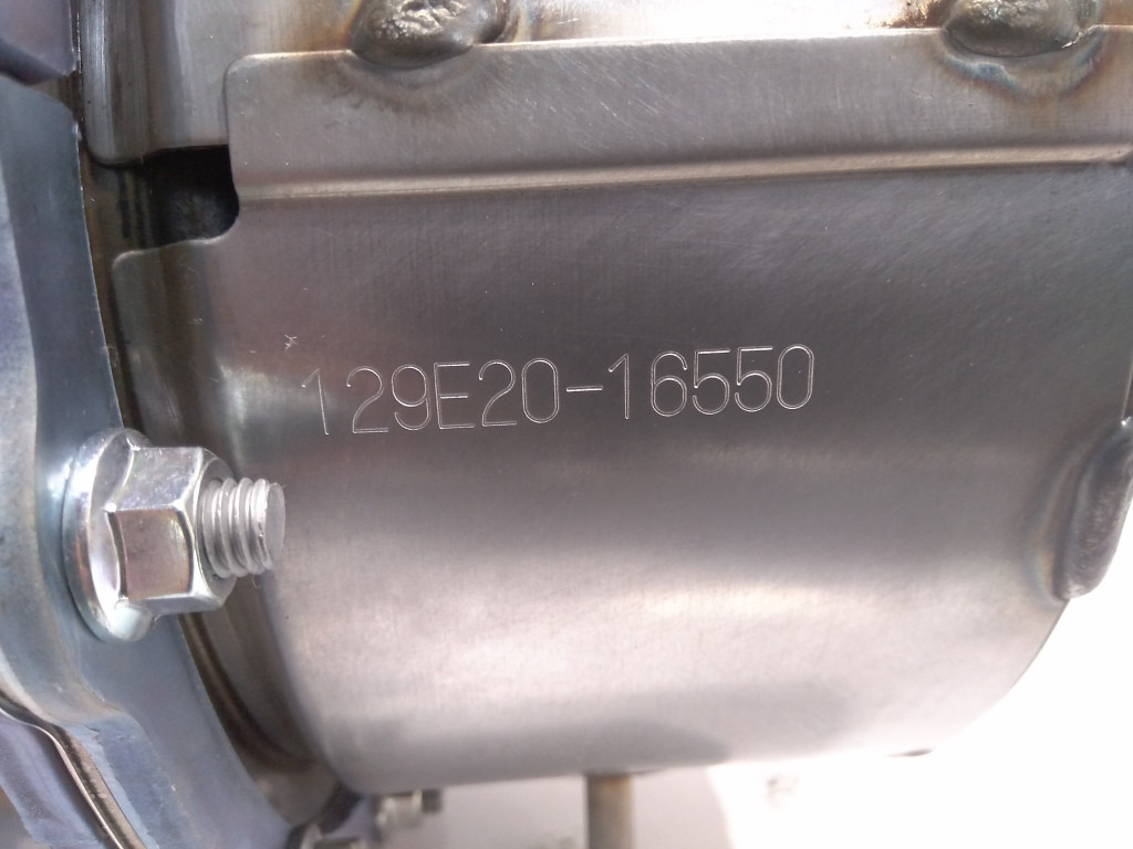 Case VV129E3016070 - 51548088 - خزان AdBlue (محلول من اليوريا والماء) - الآلات الزراعية: صورة 5 Case VV129E3016070 - 51548088 - خزان AdBlue (محلول من اليوريا والماء) - الآلات الزراعية: صورة 5