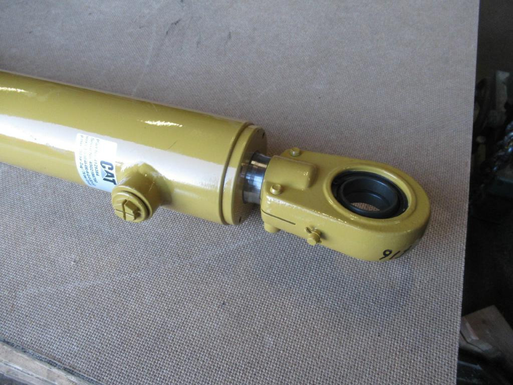 Caterpillar 4129384 - 3844225 - اسطوانة هيدروليكية - آلات البناء: صورة 2 Caterpillar 4129384 - 3844225 - اسطوانة هيدروليكية - آلات البناء: صورة 2