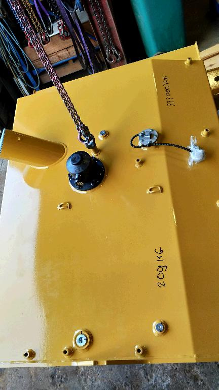 Caterpillar 4362390 - خزان الوقود - آلات البناء: صورة 3 Caterpillar 4362390 - خزان الوقود - آلات البناء: صورة 3