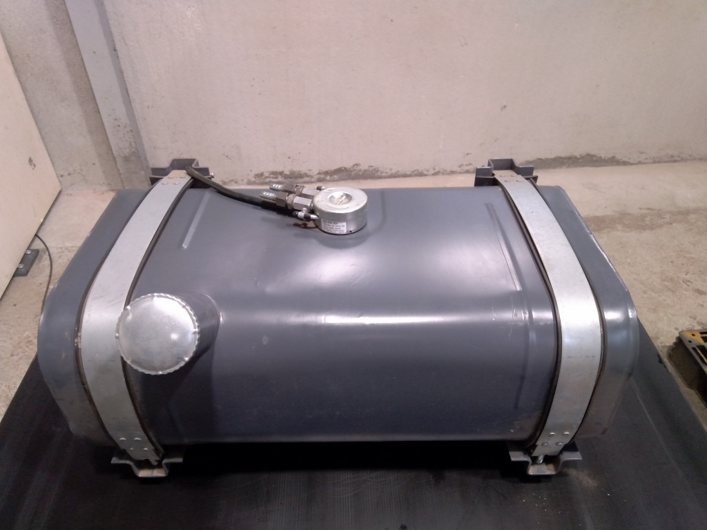 Deutz Standard - - خزان الوقود - آلات البناء: صورة 4 Deutz Standard - - خزان الوقود - آلات البناء: صورة 4
