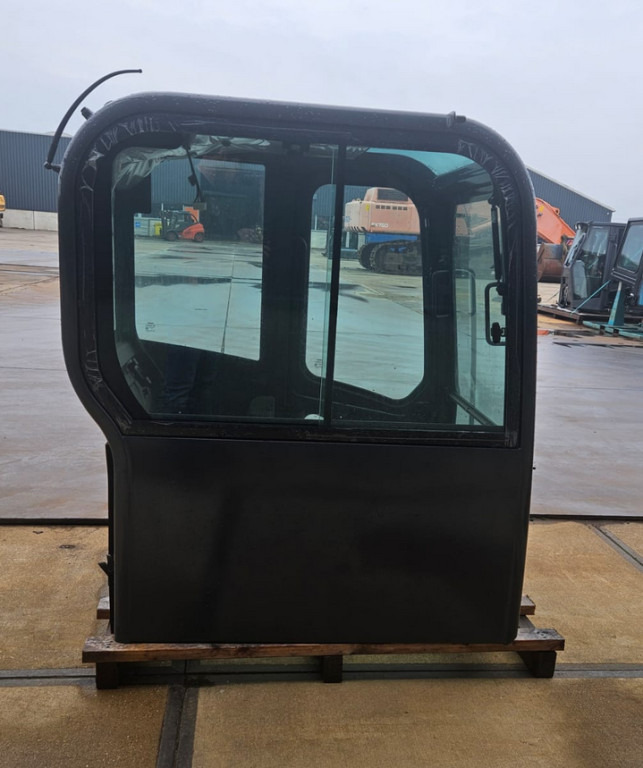 Doosan 220101-00070 - K1029788 - كابينة - آلات البناء: صورة 4 Doosan 220101-00070 - K1029788 - كابينة - آلات البناء: صورة 4