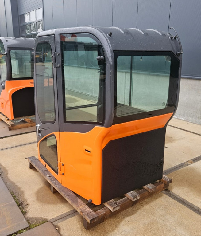 Doosan 220101-00070 - K1041550 - كابينة - آلات البناء: صورة 3 Doosan 220101-00070 - K1041550 - كابينة - آلات البناء: صورة 3