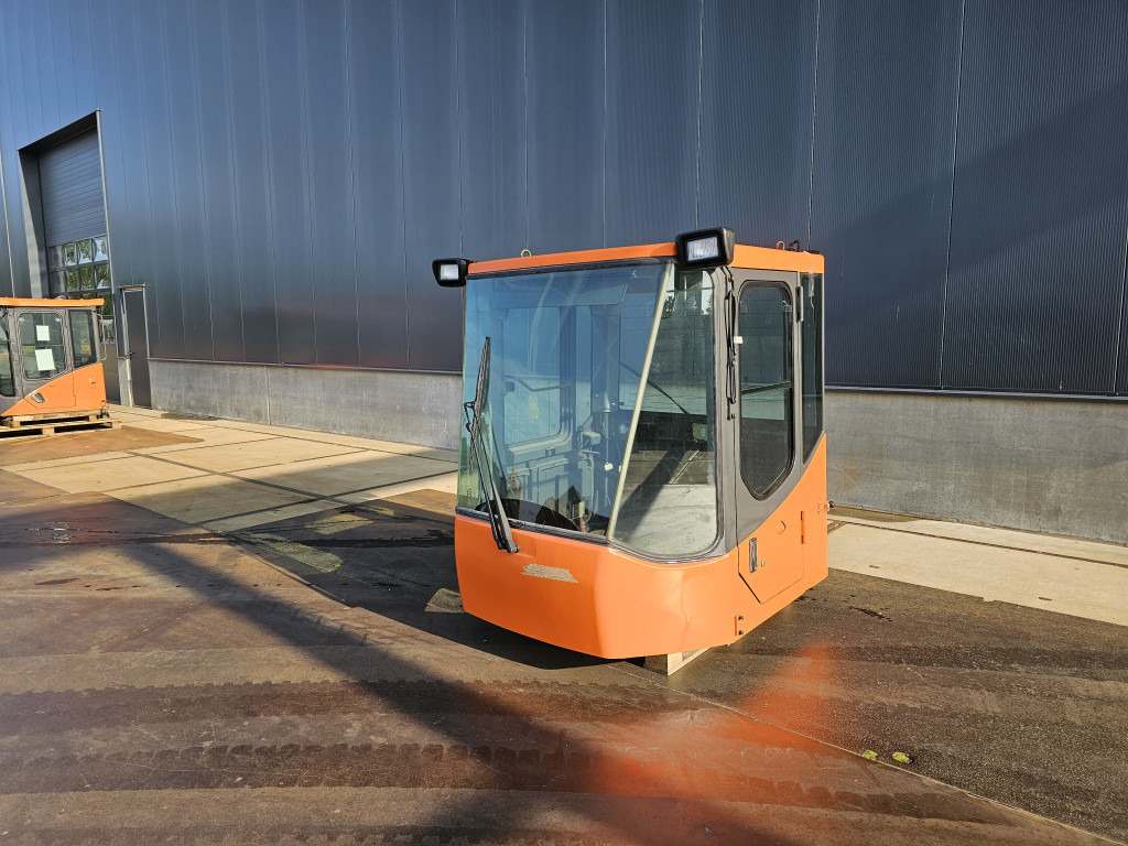 Doosan 220101-00071B - 220101-00071B - كابينة - آلات البناء: صورة 1 Doosan 220101-00071B - 220101-00071B - كابينة - آلات البناء: صورة 1