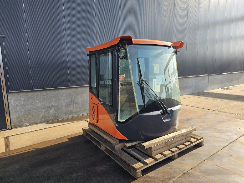 Doosan 220101-00229T - 220101-00229V - كابينة - آلات البناء: صورة 3 Doosan 220101-00229T - 220101-00229V - كابينة - آلات البناء: صورة 3