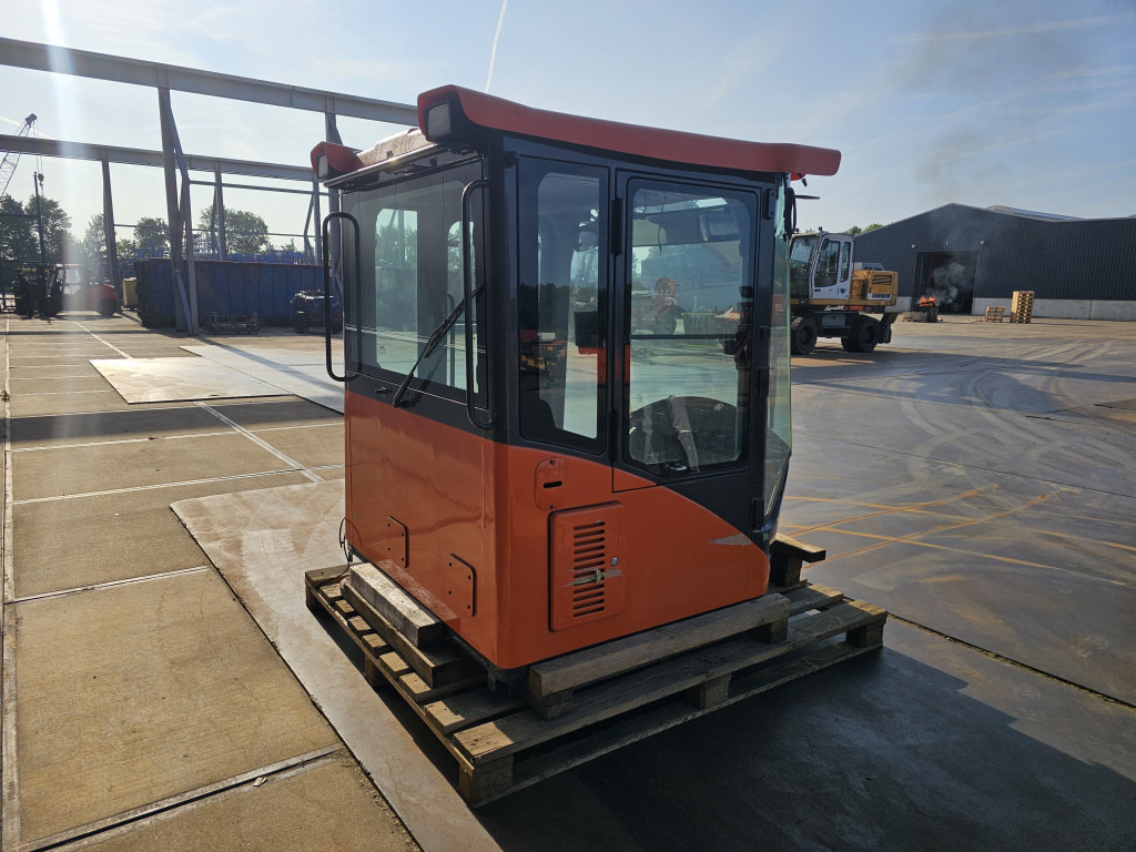 Doosan 220101-00229T - 220101-00229W - كابينة - آلات البناء: صورة 4 Doosan 220101-00229T - 220101-00229W - كابينة - آلات البناء: صورة 4