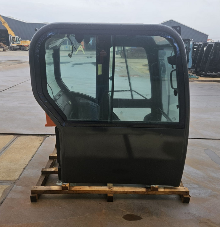 Doosan 220101-00889K - K1029926H - كابينة - آلات البناء: صورة 4 Doosan 220101-00889K - K1029926H - كابينة - آلات البناء: صورة 4