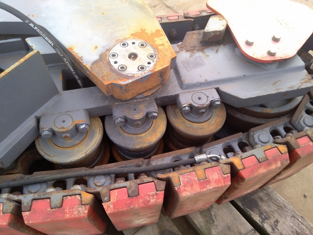 Dynapac PL1000F - - أجزاء الهيكل السفلي - آلات البناء: صورة 5 Dynapac PL1000F - - أجزاء الهيكل السفلي - آلات البناء: صورة 5