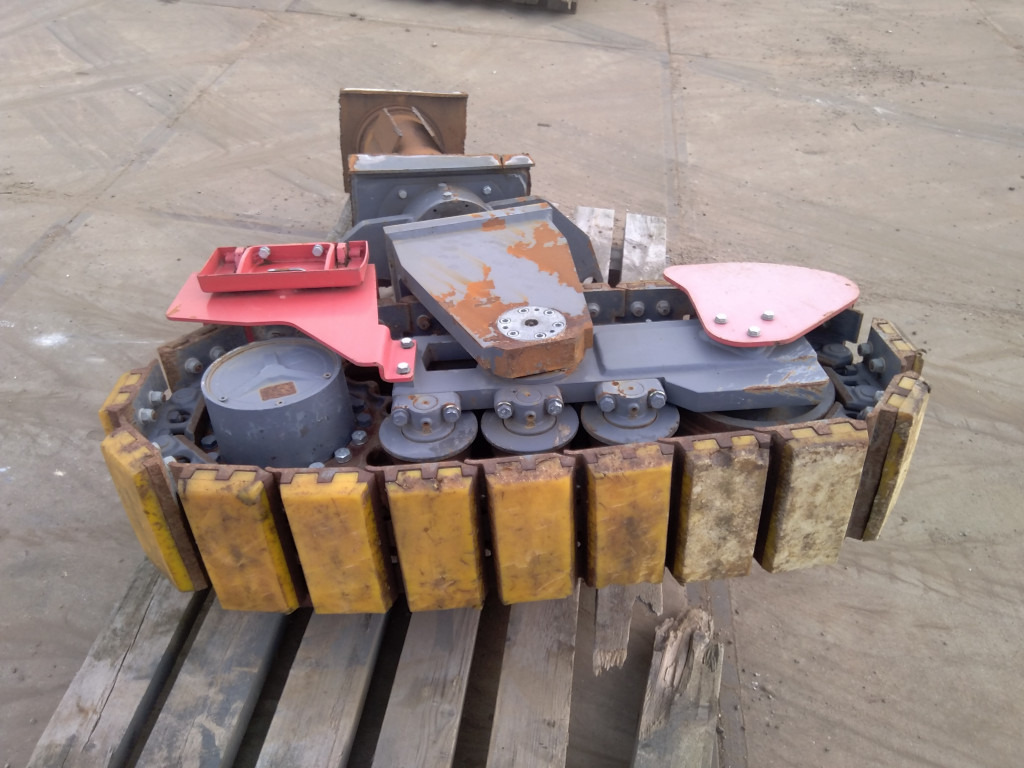 Dynapac PL1000F - - أجزاء الهيكل السفلي - آلات البناء: صورة 2 Dynapac PL1000F - - أجزاء الهيكل السفلي - آلات البناء: صورة 2