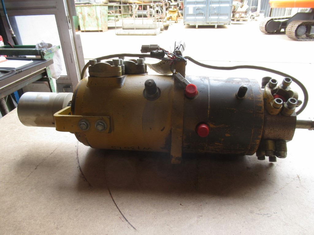 Furukawa W730LS - - نظام الهيدروليك - آلات البناء: صورة 5 Furukawa W730LS - - نظام الهيدروليك - آلات البناء: صورة 5