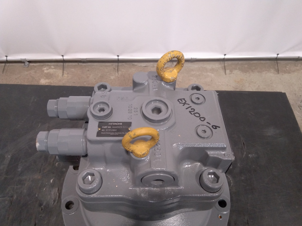 Hitachi 4668923 - محرك سوينغ - آلات البناء: صورة 2 Hitachi 4668923 - محرك سوينغ - آلات البناء: صورة 2