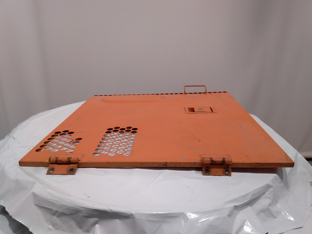 Hitachi ZX180LC-3 - 8105381 - باب و قطع الغيار - آلات البناء: صورة 1 Hitachi ZX180LC-3 - 8105381 - باب و قطع الغيار - آلات البناء: صورة 1