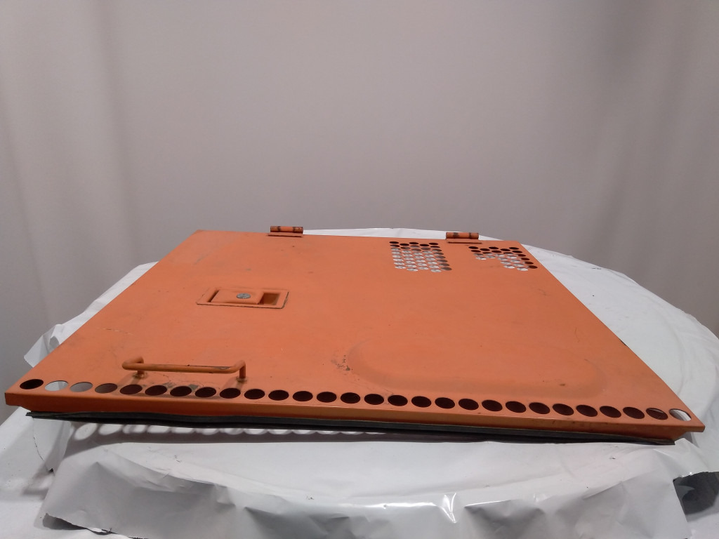 Hitachi ZX180LC-3 - 8105381 - باب و قطع الغيار - آلات البناء: صورة 3 Hitachi ZX180LC-3 - 8105381 - باب و قطع الغيار - آلات البناء: صورة 3