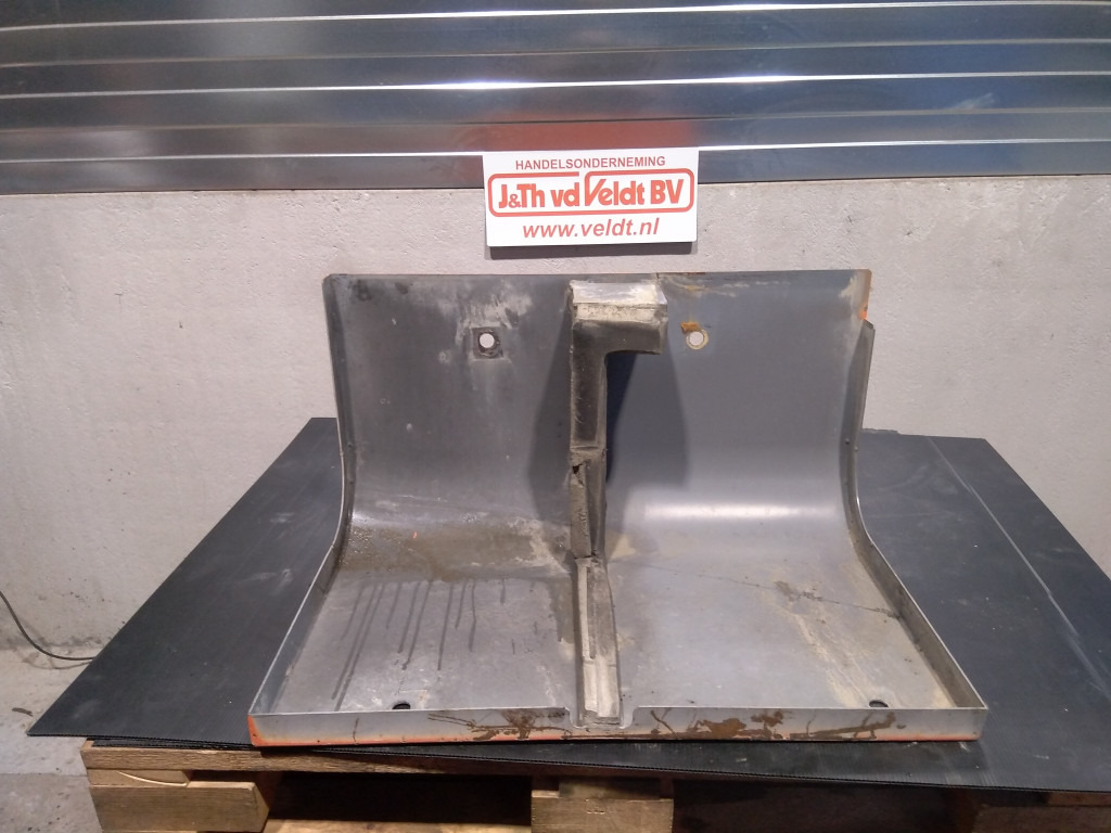 Hitachi ZX670LCH-3 - - باب و قطع الغيار - آلات البناء: صورة 3 Hitachi ZX670LCH-3 - - باب و قطع الغيار - آلات البناء: صورة 3