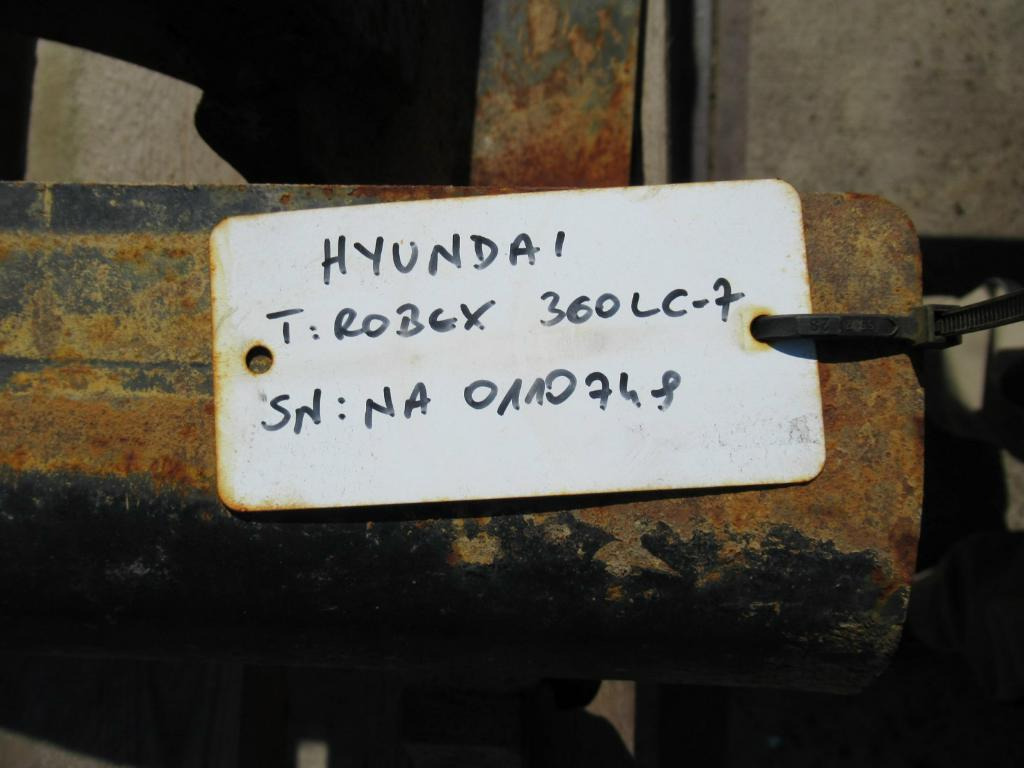 Hyundai 81EH-30010 - مسارات - حفار زحاف: صورة 4 Hyundai 81EH-30010 - مسارات - حفار زحاف: صورة 4