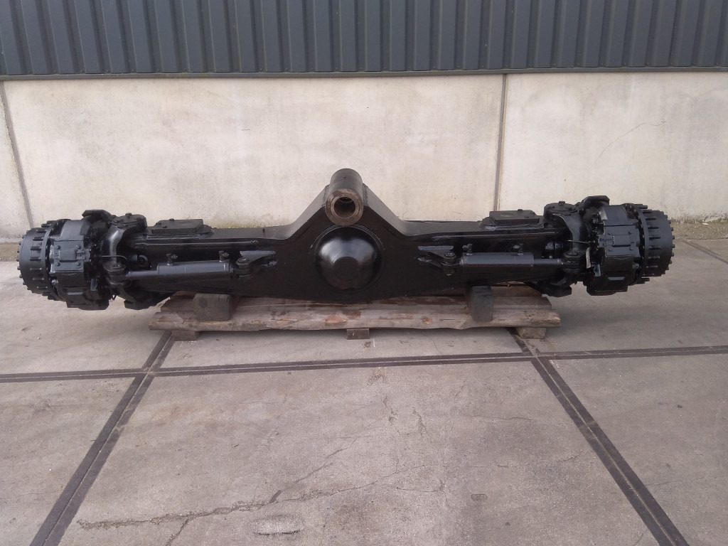 Liebherr A954B - المحور الأمامي - آلات البناء: صورة 1 Liebherr A954B - المحور الأمامي - آلات البناء: صورة 1