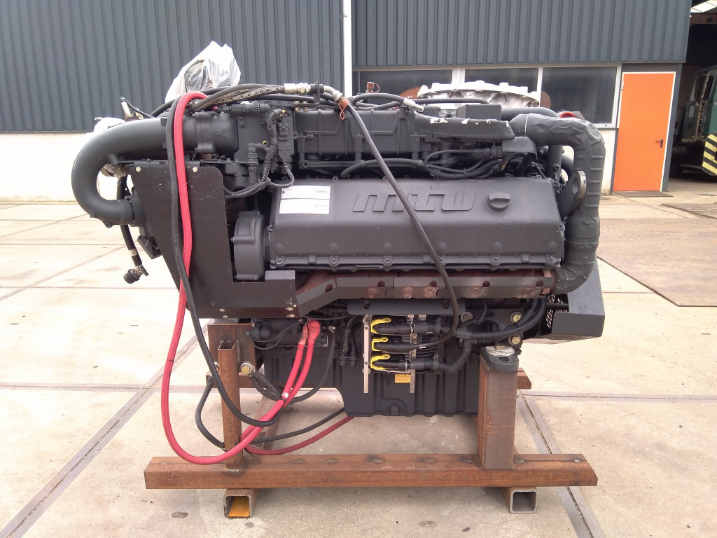 MTU 10V1600C60 - - محرك - آلات البناء: صورة 1 MTU 10V1600C60 - - محرك - آلات البناء: صورة 1