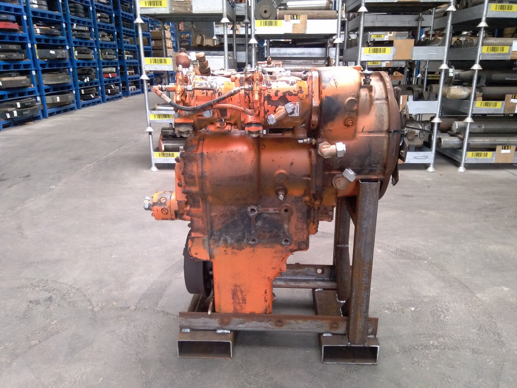 New Holland 4611657 - صندوق التروس - آلات البناء: صورة 1 New Holland 4611657 - صندوق التروس - آلات البناء: صورة 1