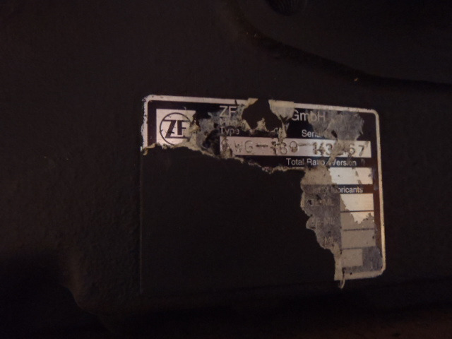 New Holland 84181315 - صندوق التروس - آلات البناء: صورة 4 New Holland 84181315 - صندوق التروس - آلات البناء: صورة 4