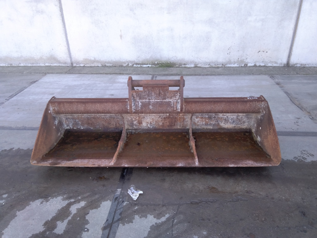 Oilquick 2.0m Wide OilQuick OQ65 Cleanup Bucket - OQ65 - بكت - آلات البناء: صورة 1 Oilquick 2.0m Wide OilQuick OQ65 Cleanup Bucket - OQ65 - بكت - آلات البناء: صورة 1