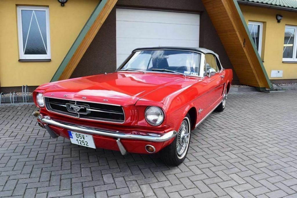 Ford Mustang Cabriolet - سيارة: صورة 3 Ford Mustang Cabriolet - سيارة: صورة 3