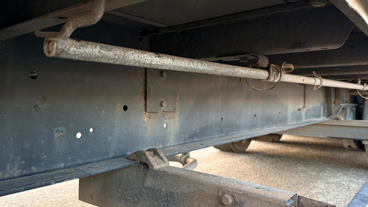 Kögel S24-1 C3V - نصف مقطورة ستارة: صورة 5 Kögel S24-1 C3V - نصف مقطورة ستارة: صورة 5