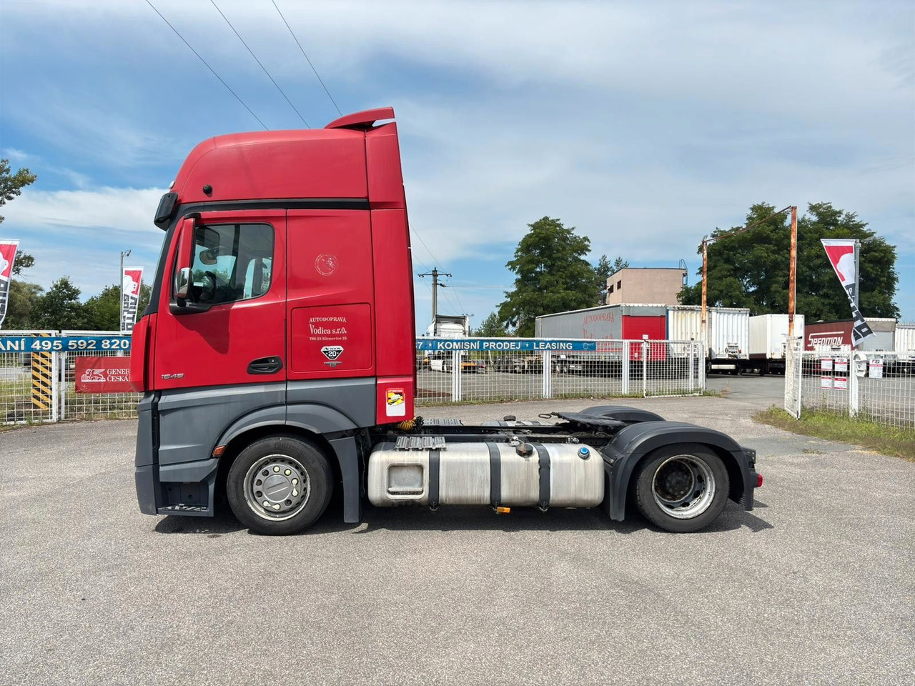 Mercedes-Benz Actros 1845 - وحدة جر: صورة 5 Mercedes-Benz Actros 1845 - وحدة جر: صورة 5