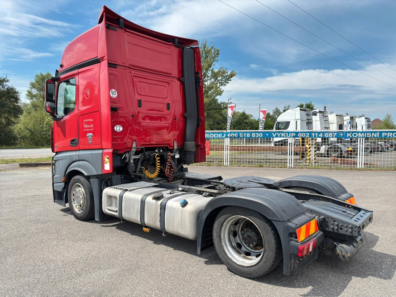 Mercedes-Benz Actros 1845 - وحدة جر: صورة 4 Mercedes-Benz Actros 1845 - وحدة جر: صورة 4