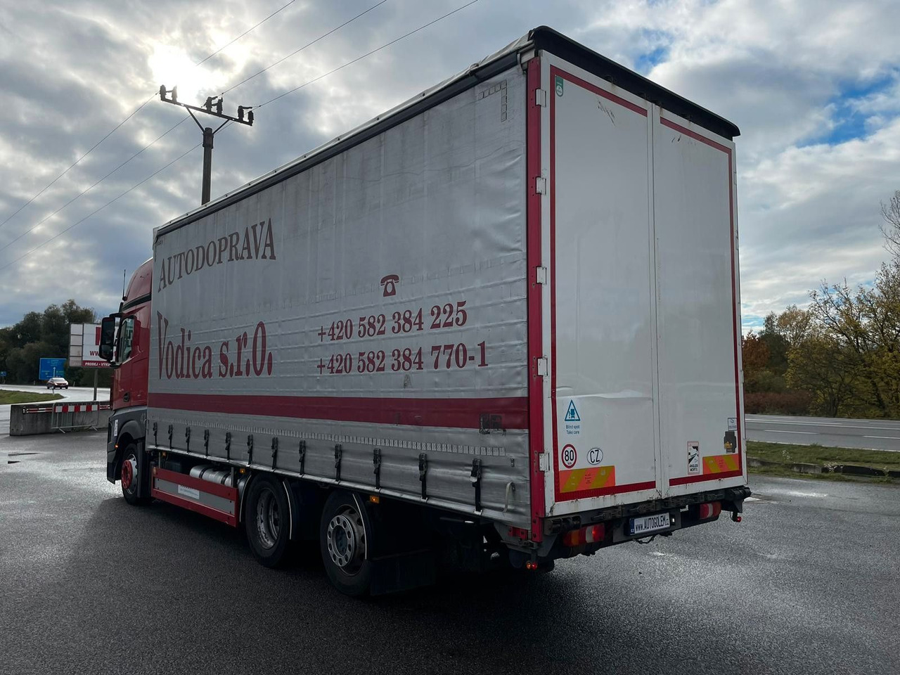 Mercedes-Benz Actros 2545 - شاحنة ستارة: صورة 4 Mercedes-Benz Actros 2545 - شاحنة ستارة: صورة 4