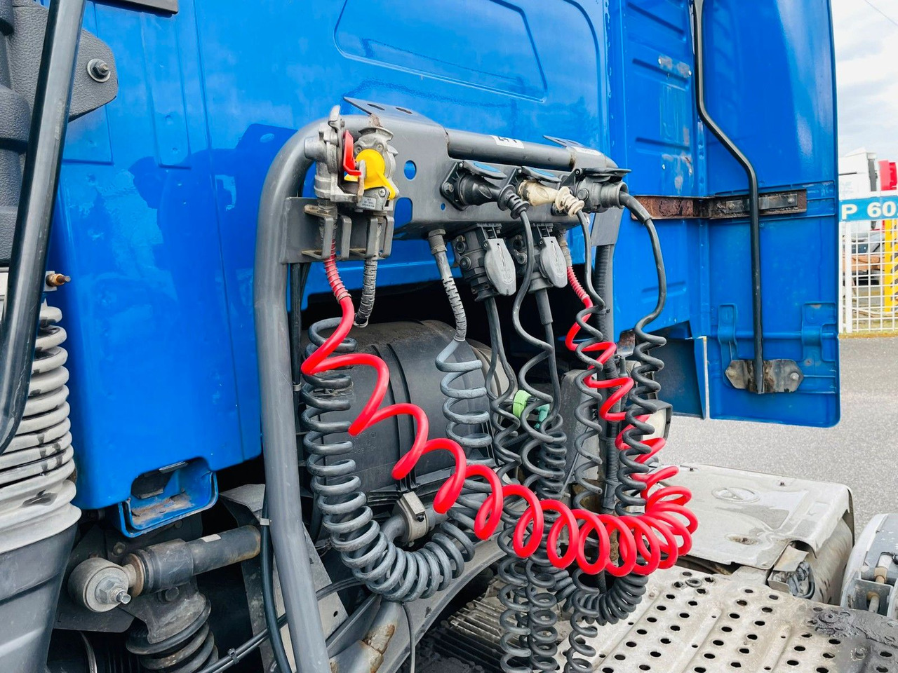 Volvo FH13 420 EEV - وحدة جر: صورة 5 Volvo FH13 420 EEV - وحدة جر: صورة 5