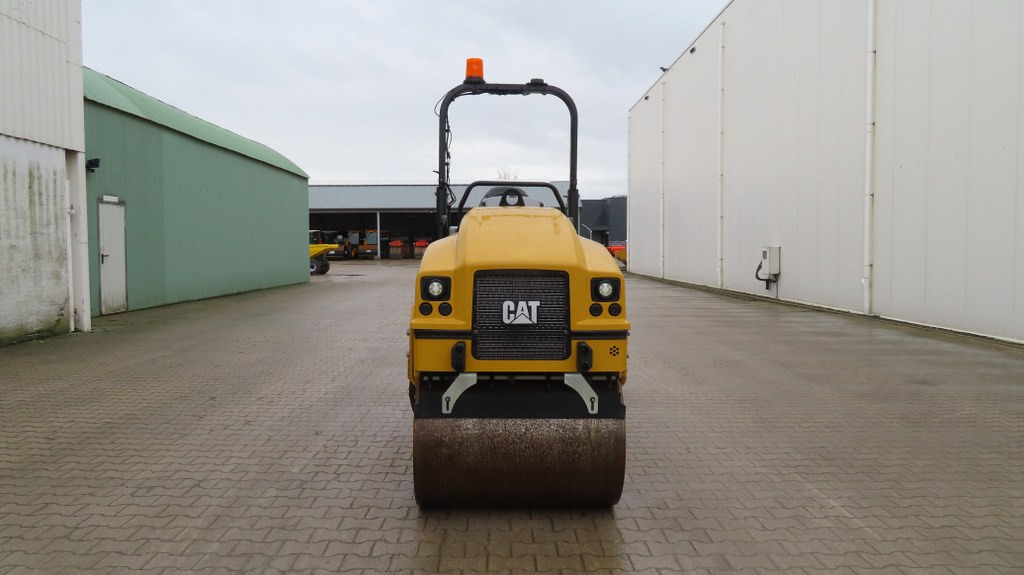 مدحلة اسفلت Caterpillar CB 2.5 GC: صورة 7