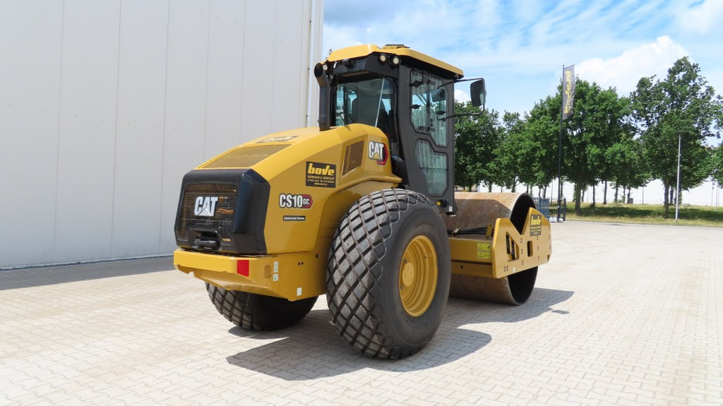 Caterpillar CS10GC - مدحلة ضاغطة: صورة 2 Caterpillar CS10GC - مدحلة ضاغطة: صورة 2