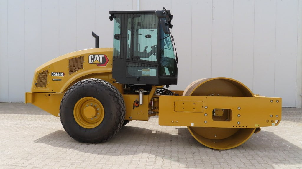 Caterpillar CS66B - مدحلة ضاغطة: صورة 1 Caterpillar CS66B - مدحلة ضاغطة: صورة 1