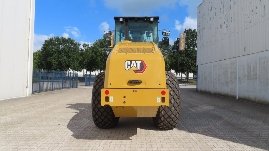 Caterpillar CS66B - مدحلة ضاغطة: صورة 3 Caterpillar CS66B - مدحلة ضاغطة: صورة 3